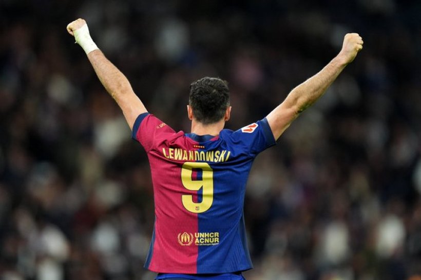 برشلونة يقدم عرضاً رسمياً لتجديد عقد ليفاندوفسكي